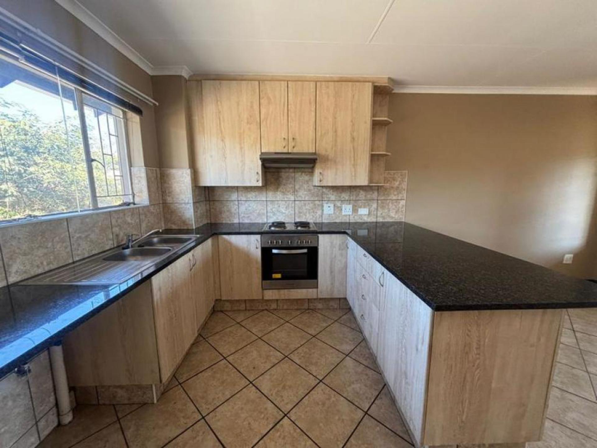  of property in Florida Glen