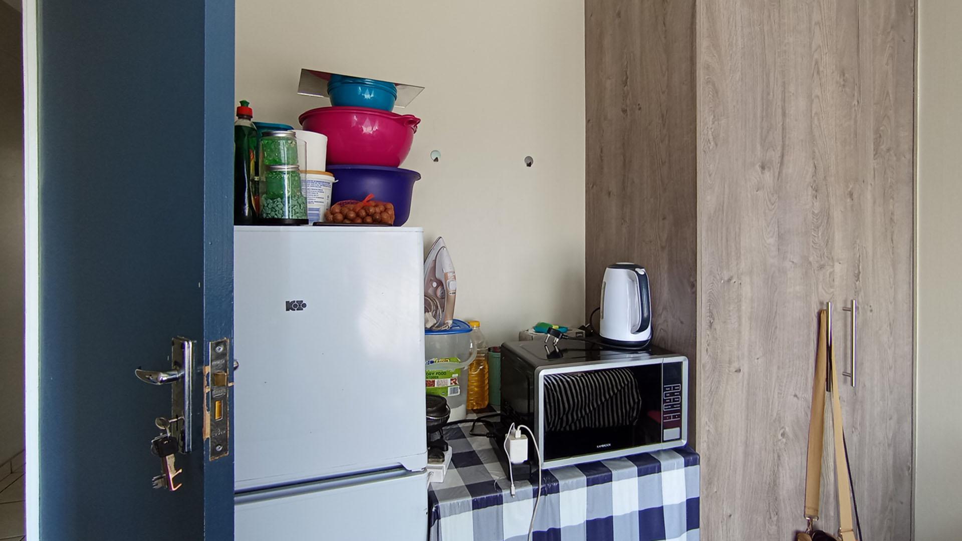 Bed Room 3 of property in Pretoria Central