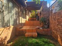 3 Bedroom 2 Bathroom Simplex for Sale for sale in Safarituine