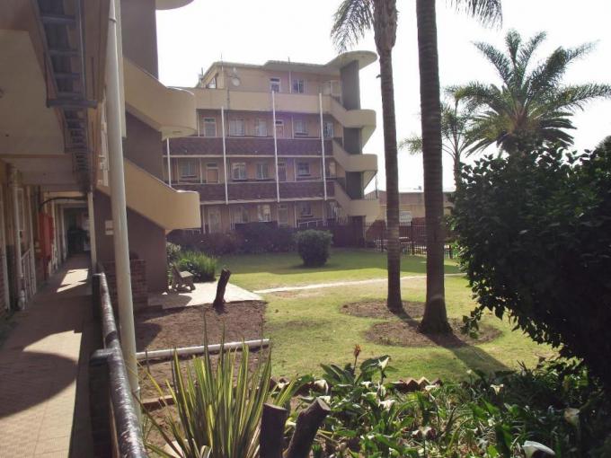 2 Bedroom Simplex for Sale For Sale in Booysens - MR686355