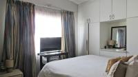 Bed Room 1 - 14 square meters of property in Florida
