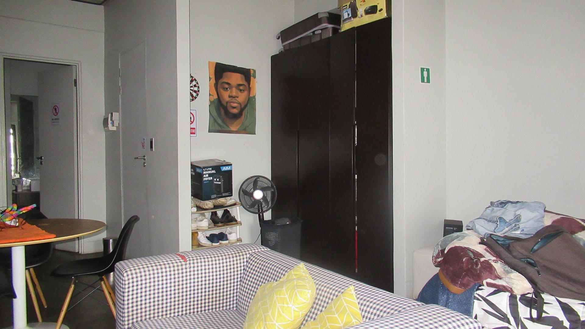 Bed Room 1 - 26 square meters of property in New Doornfontein