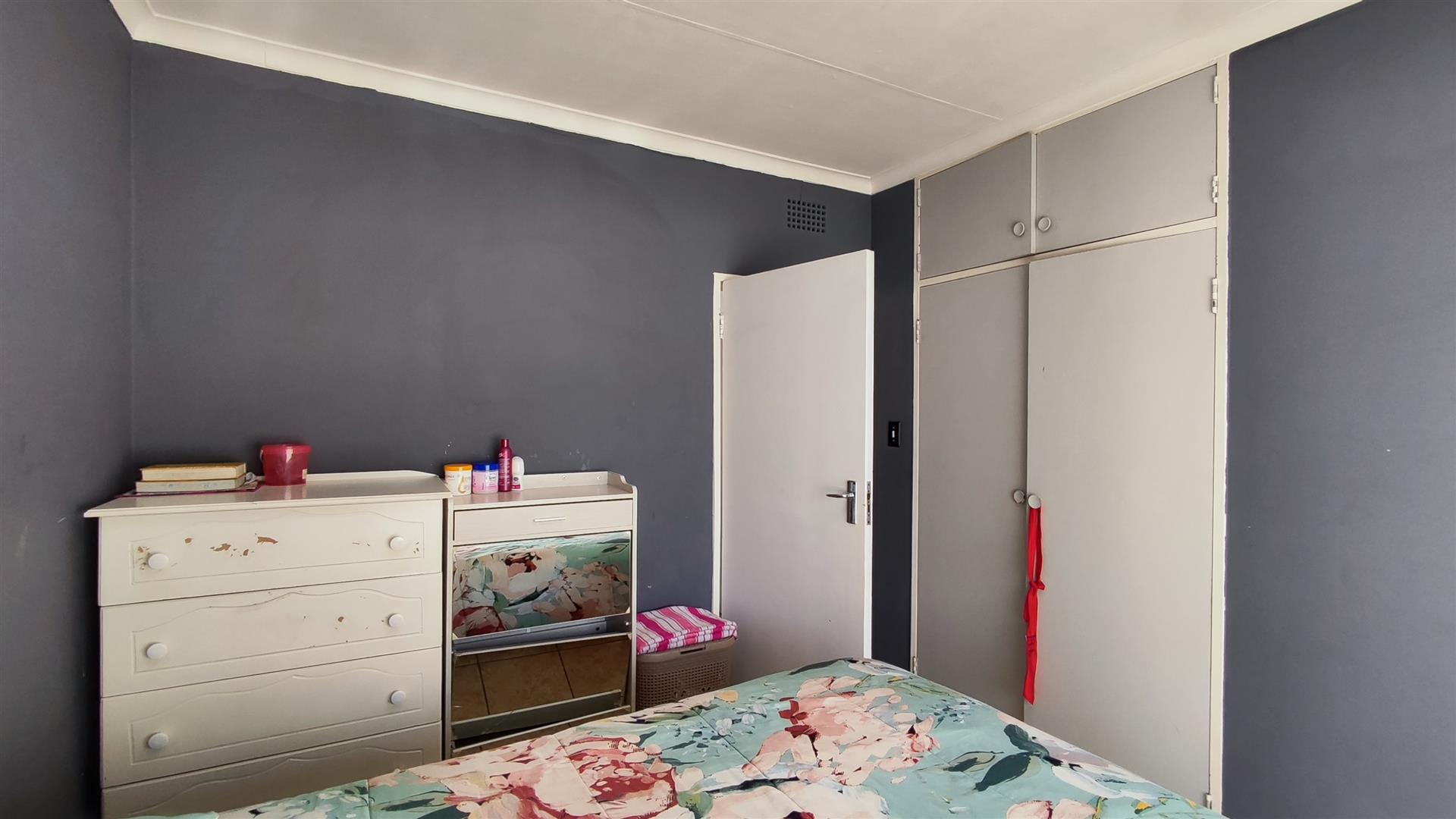 Bed Room 2 - 14 square meters of property in Birch Acres