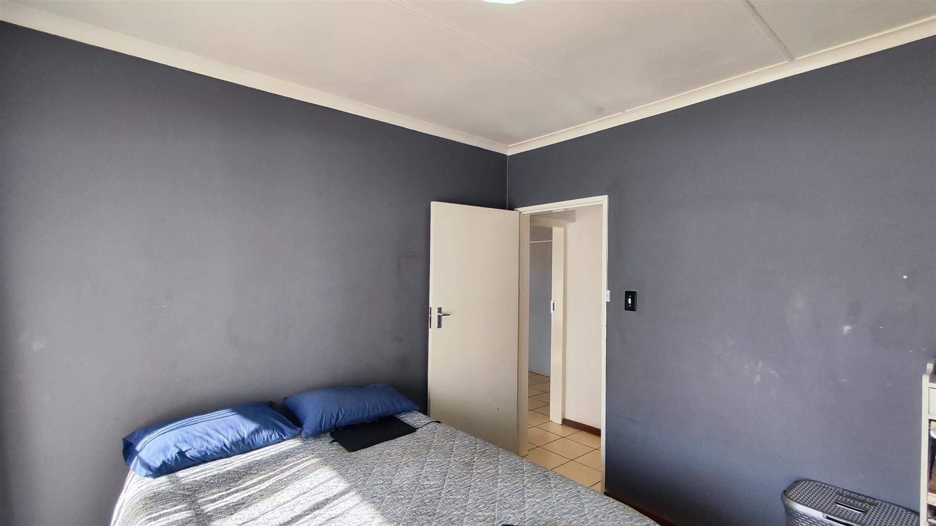 Bed Room 3 - 16 square meters of property in Birch Acres