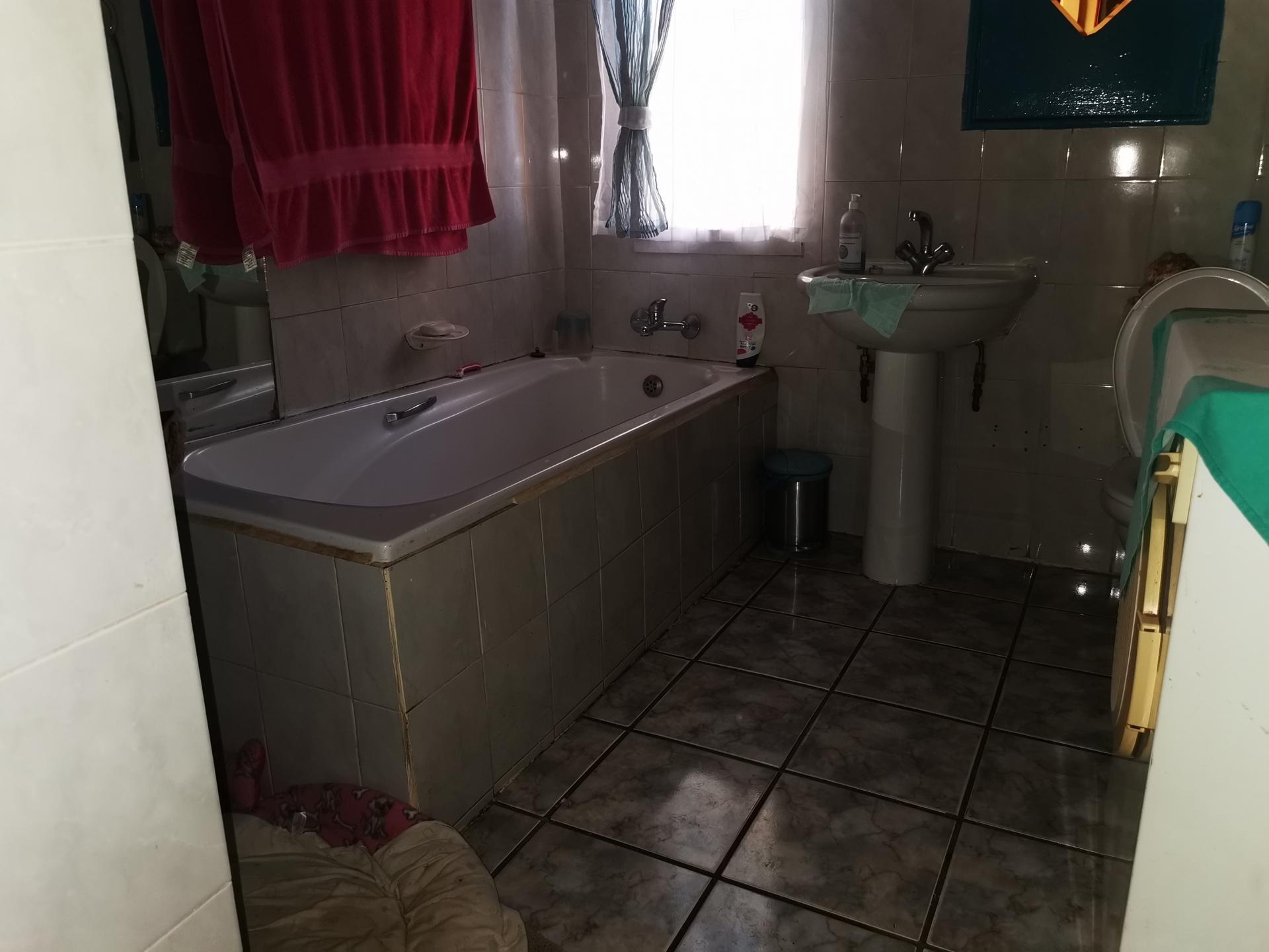  of property in Balfour
