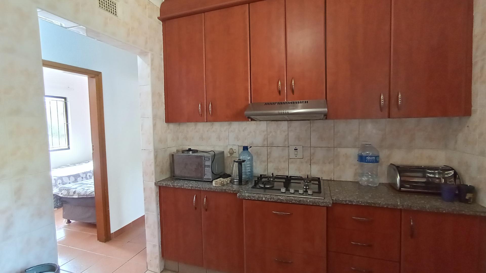Kitchen - 10 square meters of property in Umzumbe