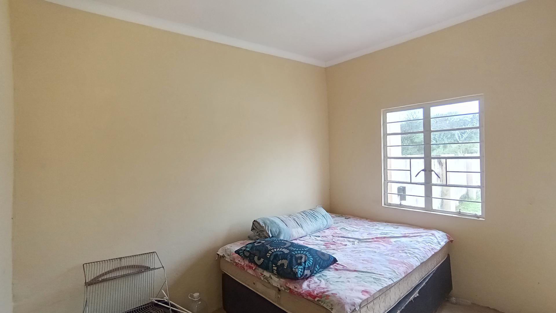 Flatlet - 152 square meters of property in Umzumbe