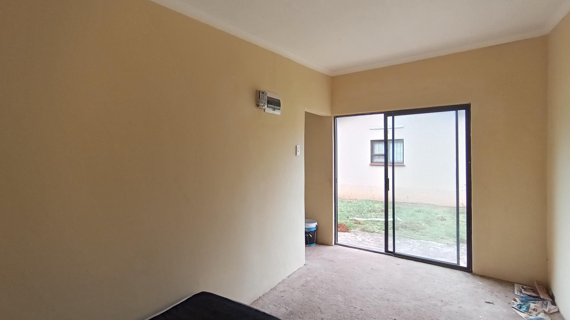 Flatlet - 152 square meters of property in Umzumbe