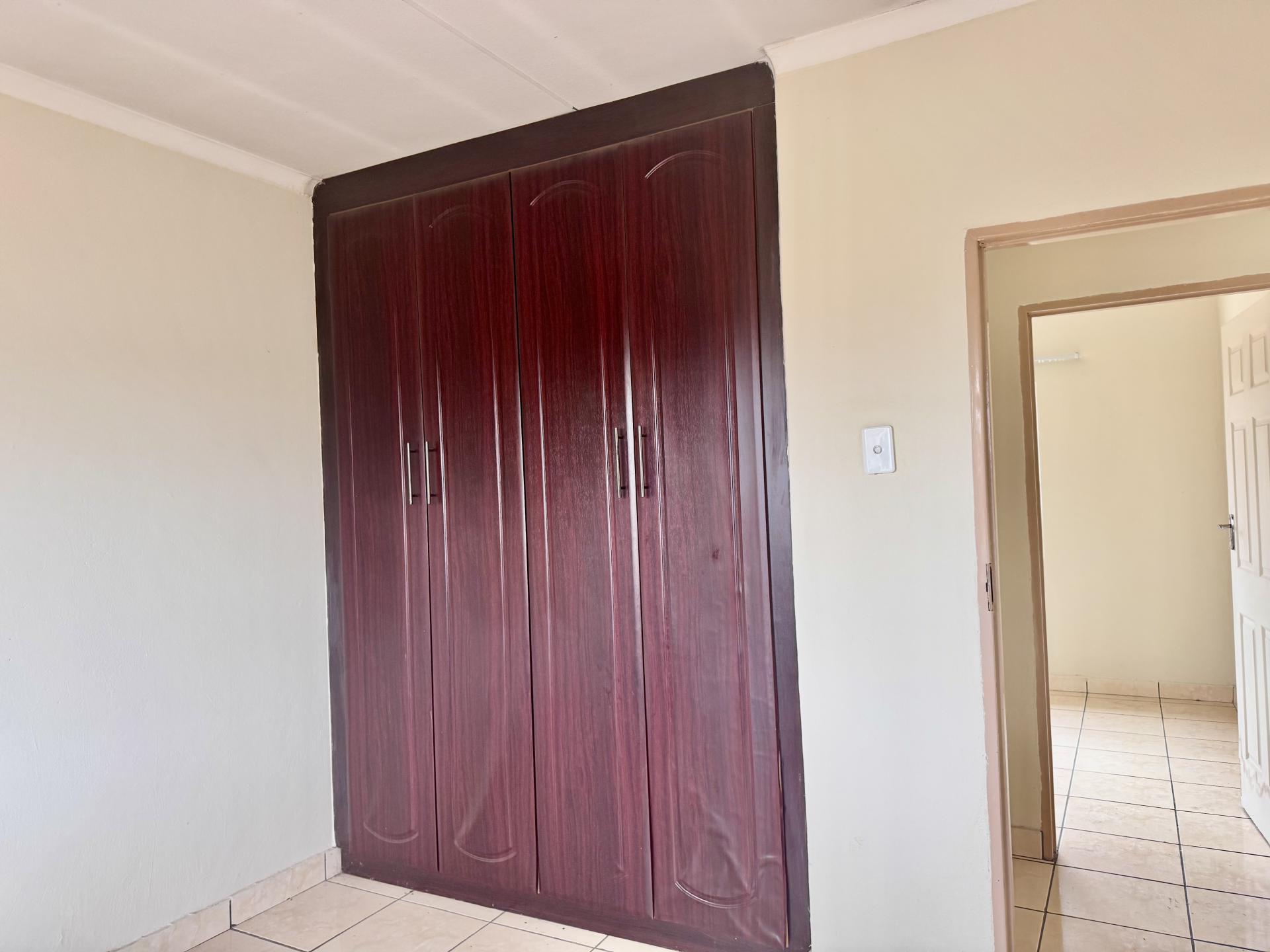 Bed Room 2 of property in Annadale