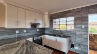 Kitchen - 12 square meters of property in Bardene