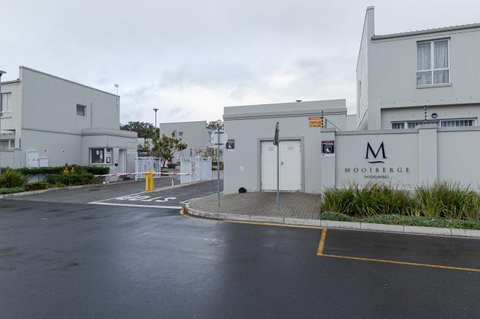 2 Bedroom Apartment for Sale For Sale in Kuils River - MR686423