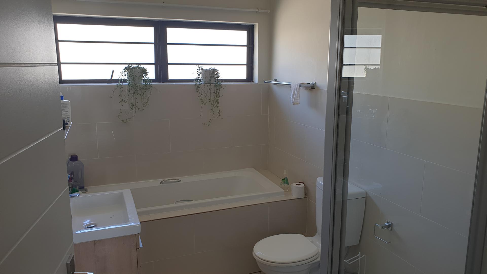  of property in Amberfield