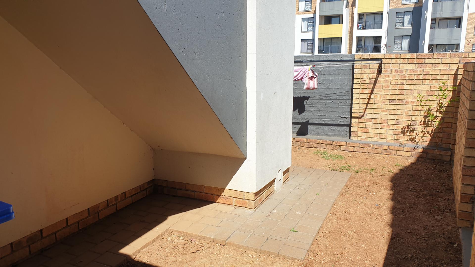  of property in Amberfield