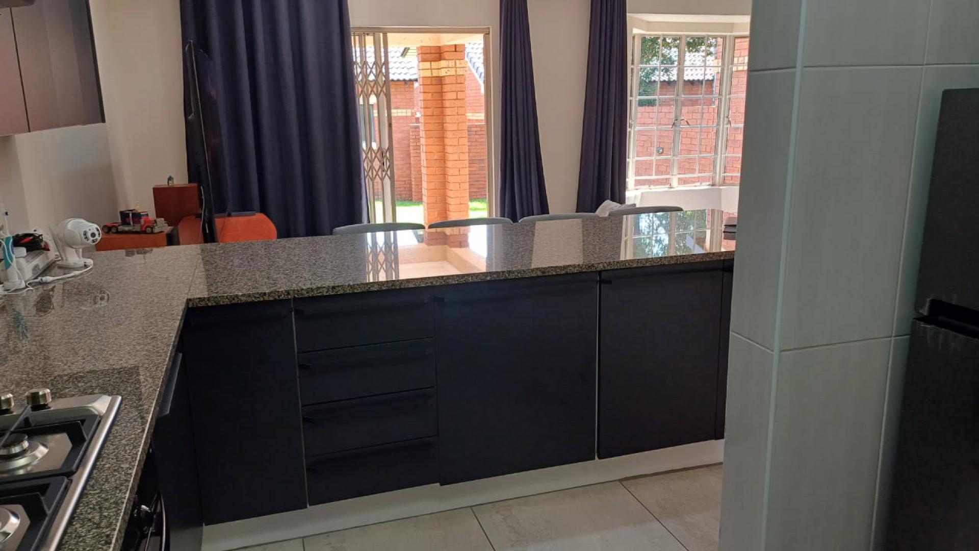  of property in Monavoni