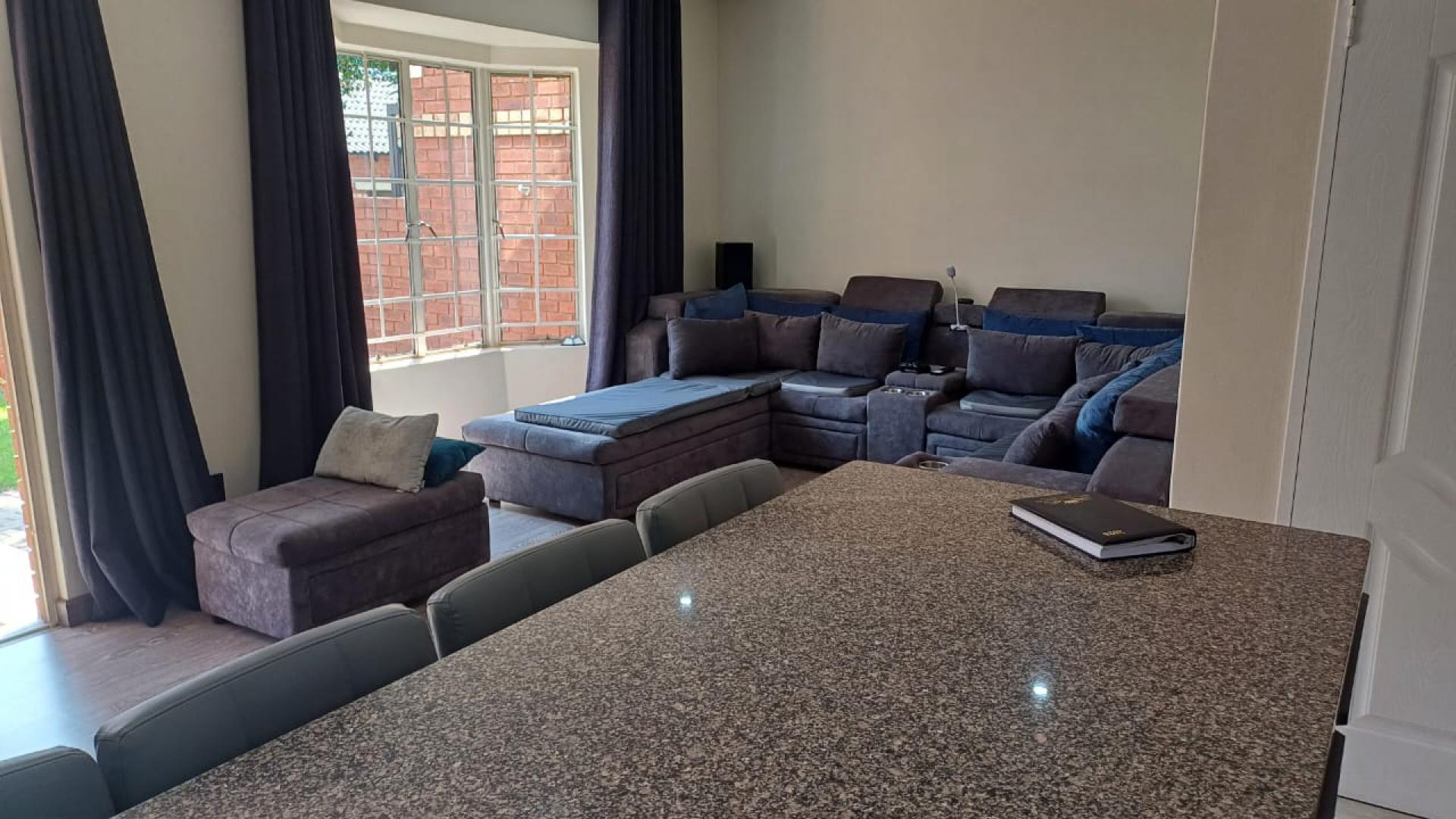  of property in Monavoni