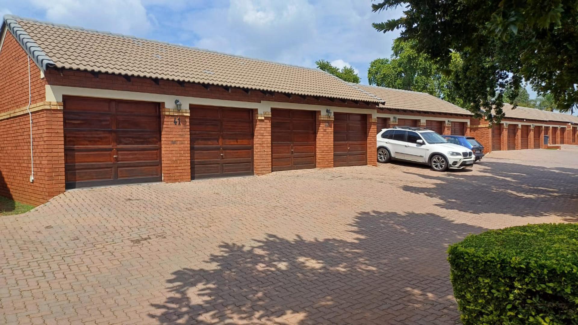  of property in Monavoni