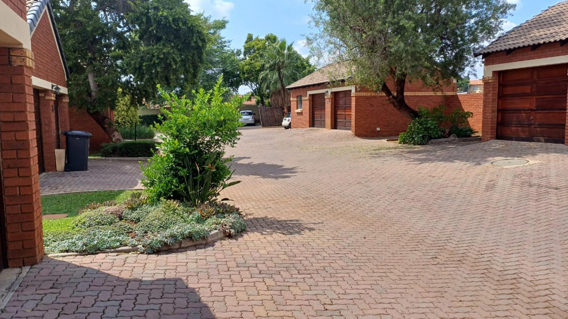  of property in Monavoni