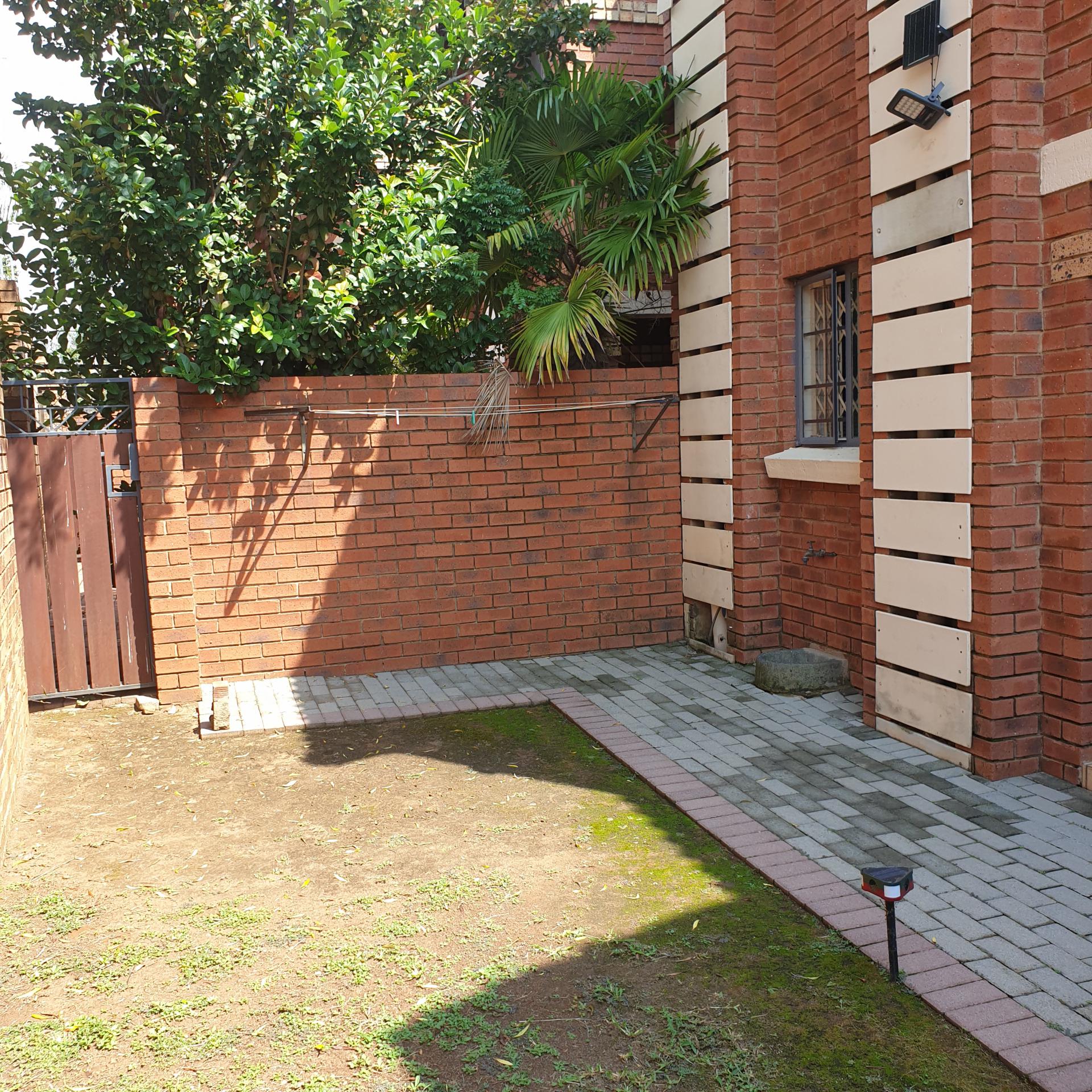  of property in Monavoni