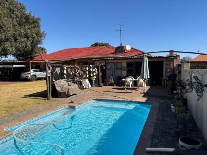 3 Bedroom House for Sale For Sale in Meyerton - MR686437