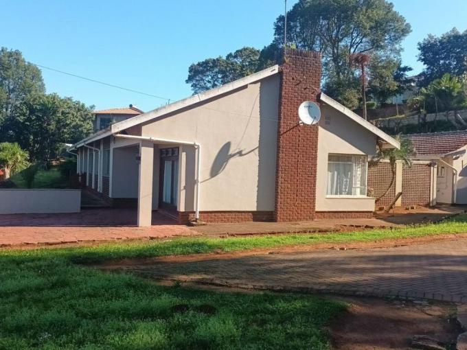 4 Bedroom House for Sale For Sale in Dawncliffe - MR686438