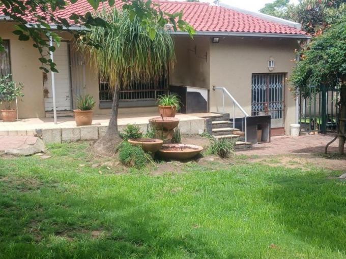 4 Bedroom House for Sale For Sale in Edenvale - MR686442