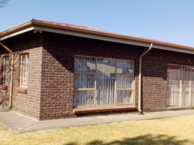 3 Bedroom House for Sale For Sale in Rensburg - MR686448