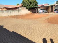  of property in Geelhoutpark