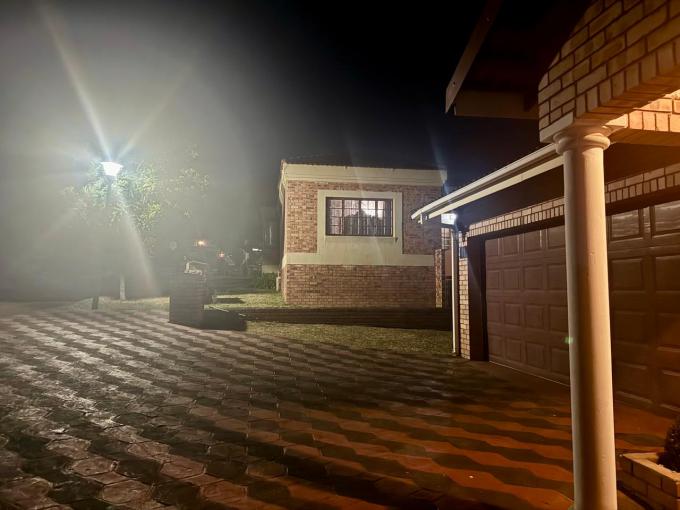 3 Bedroom House for Sale For Sale in White River - MR686486