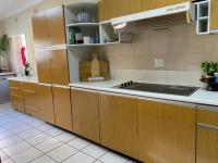  of property in Brackenhurst