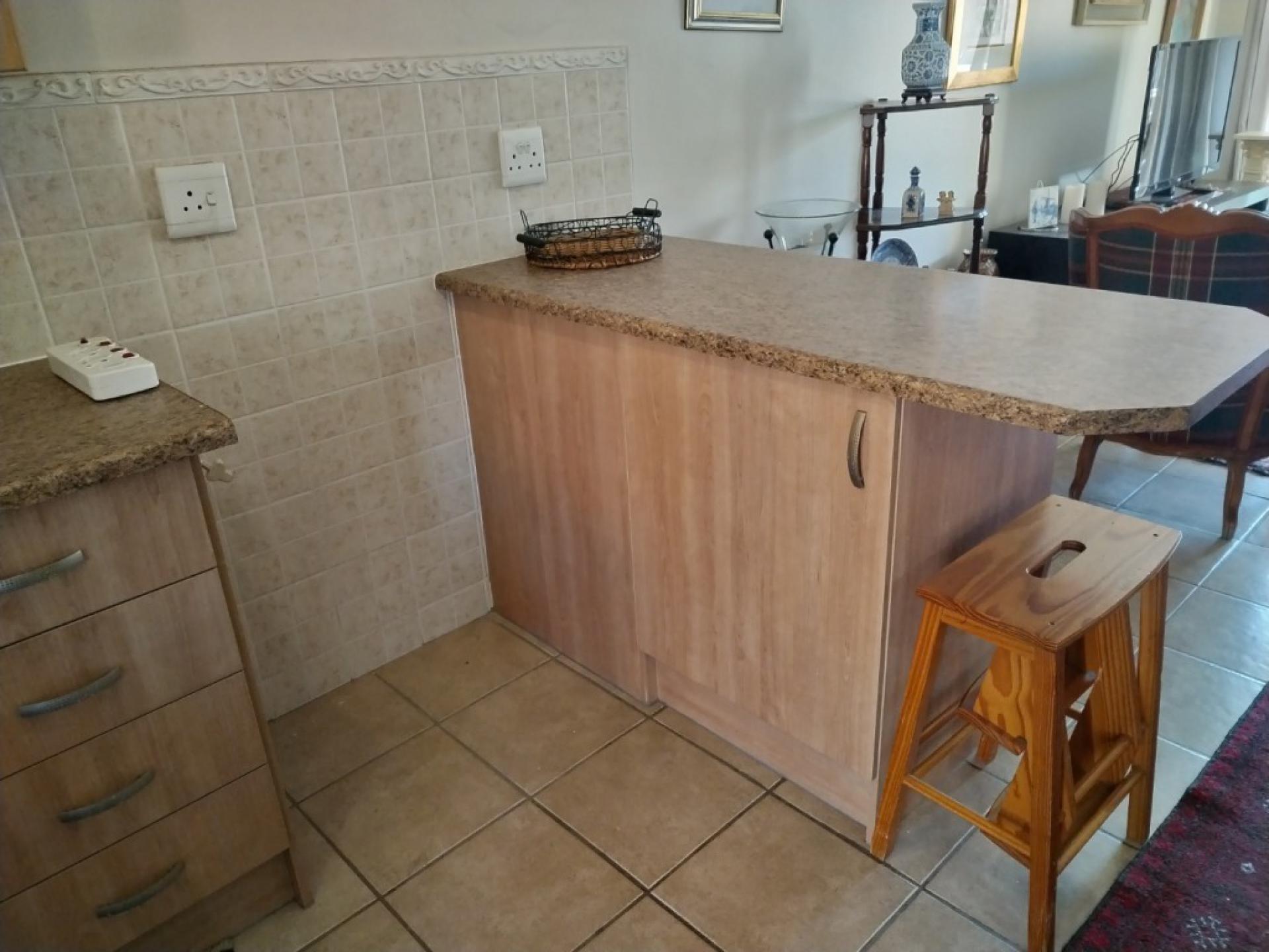  of property in Willow Park Manor