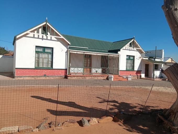 3 Bedroom House for Sale For Sale in Forest Hill - JHB - MR686526