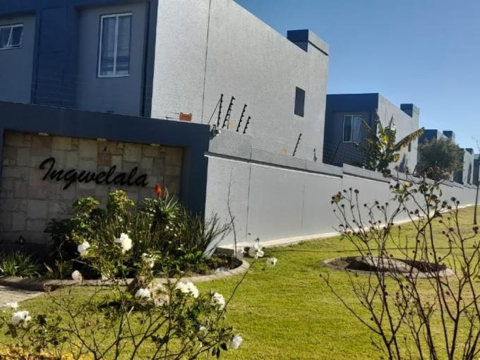 2 Bedroom Simplex for Sale For Sale in Mulbarton - MR686528