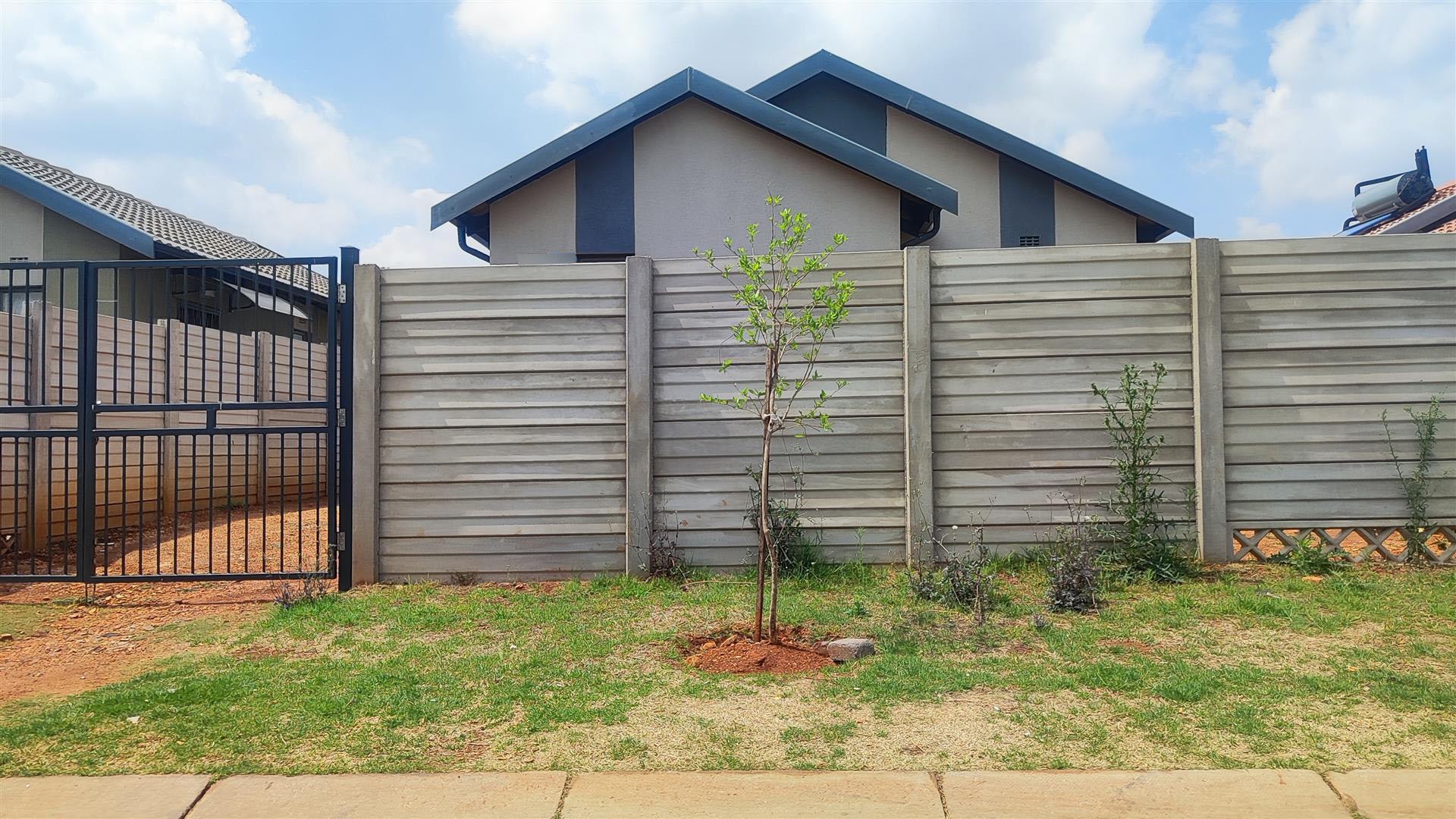 Front View of property in Sky City