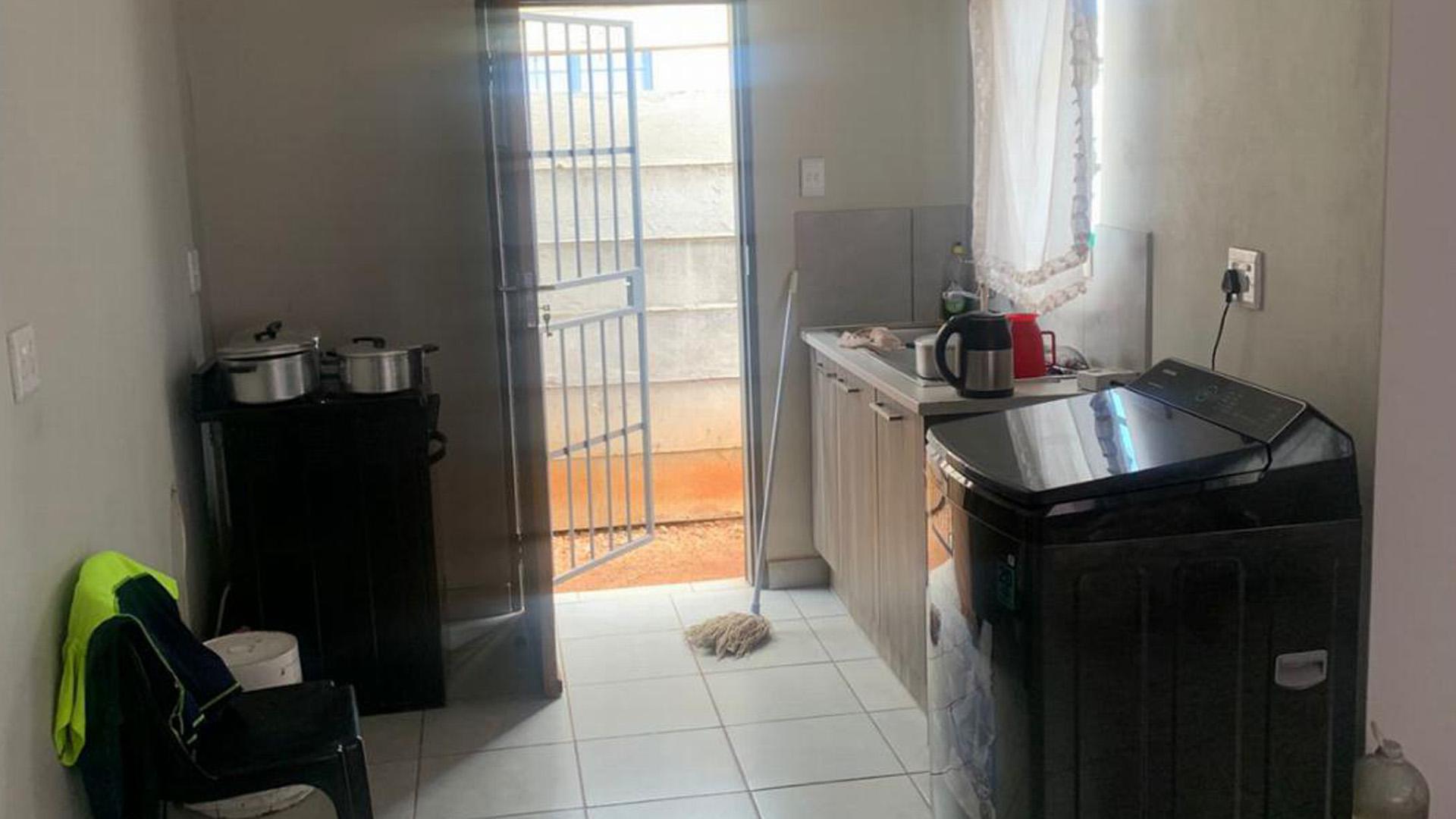 Kitchen of property in Sky City