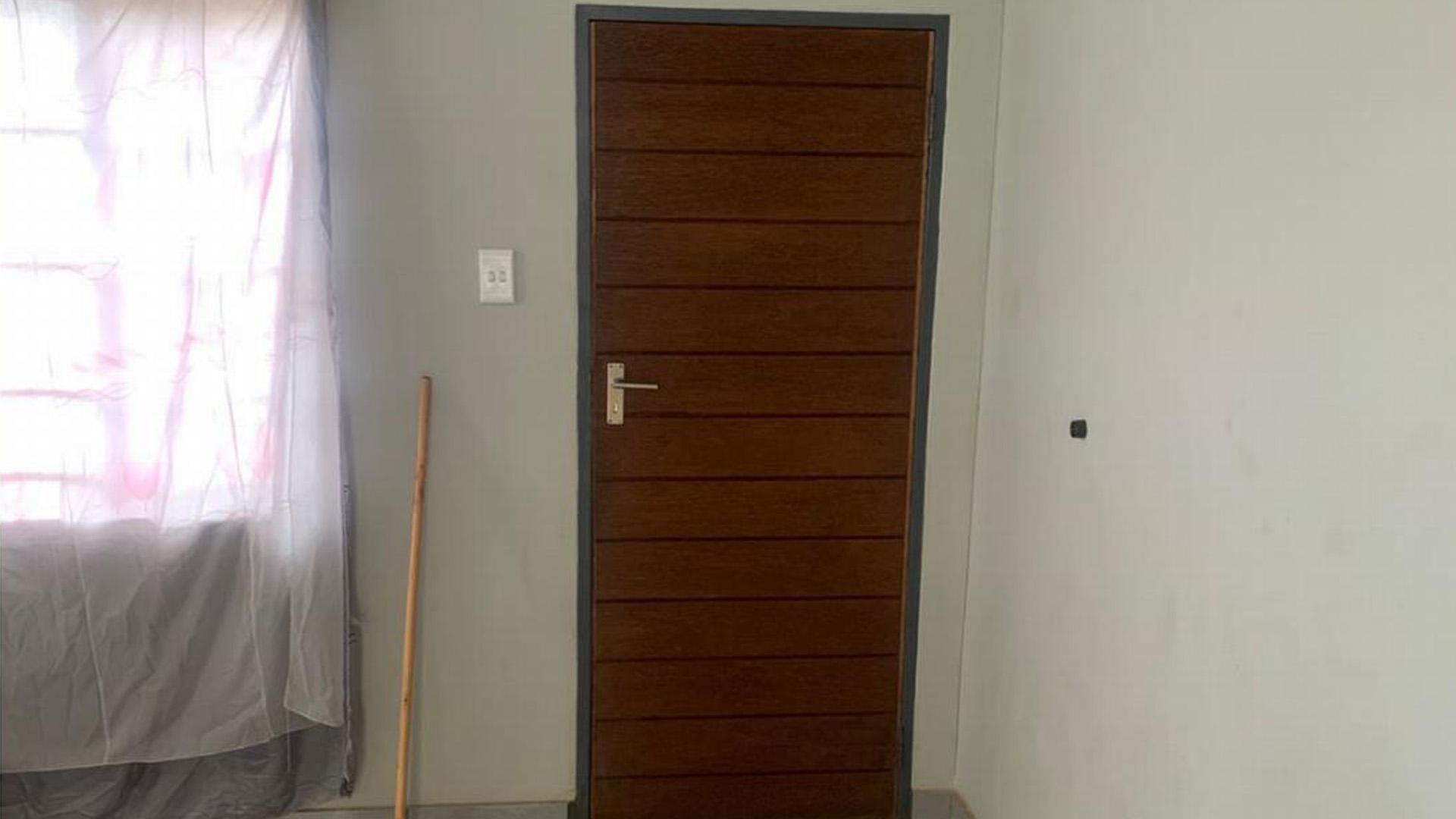 Lounges of property in Sky City