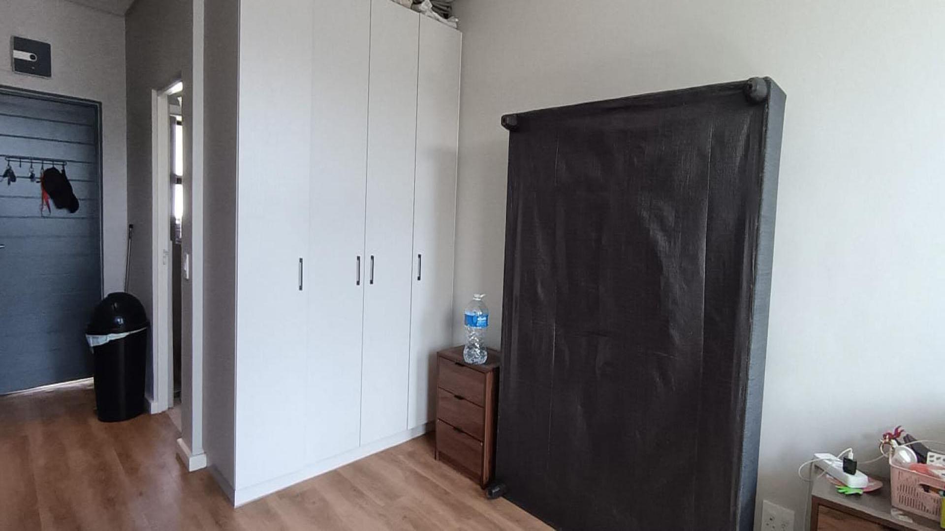 Bed Room 1 of property in Pinelands