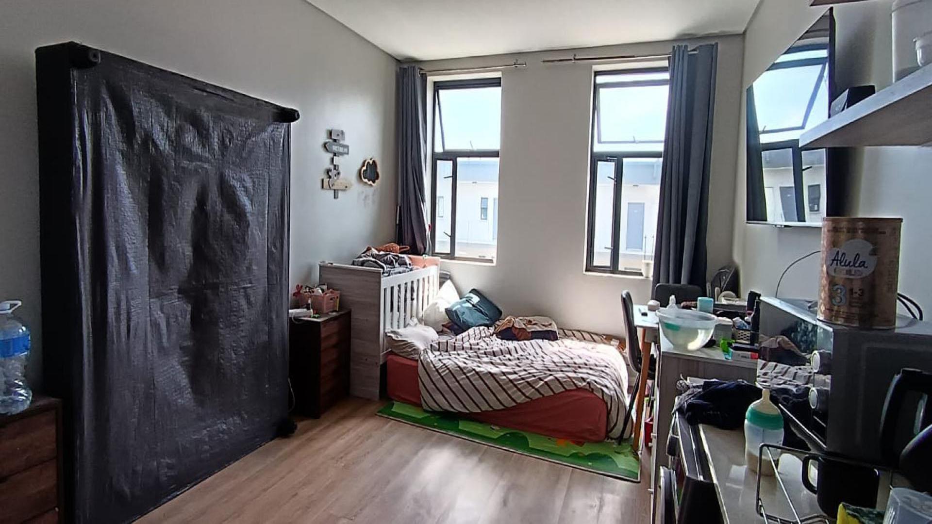 Bed Room 1 of property in Pinelands