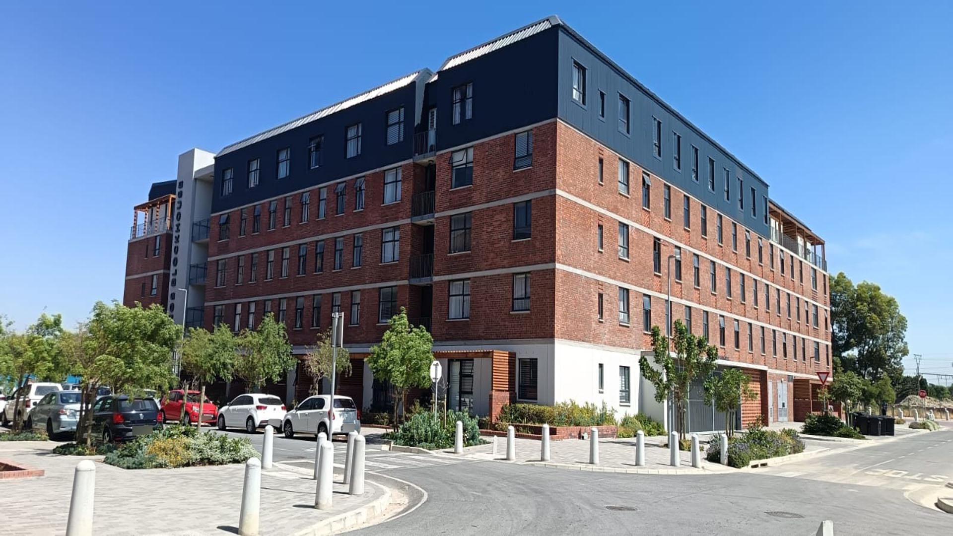 Front View of property in Pinelands