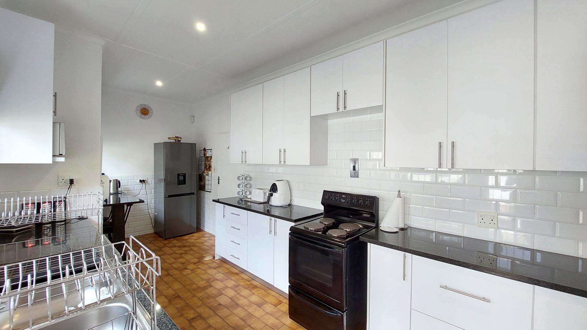  of property in Robindale