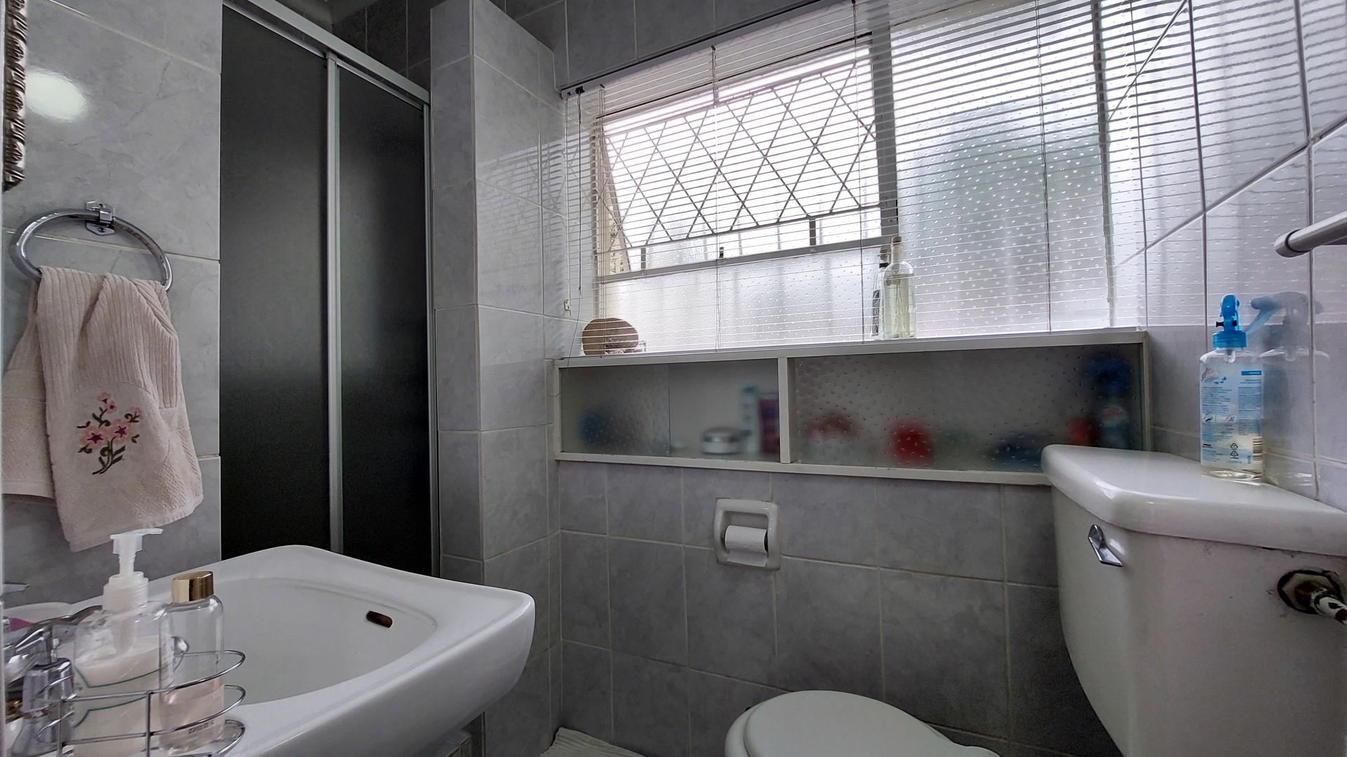  of property in Robindale