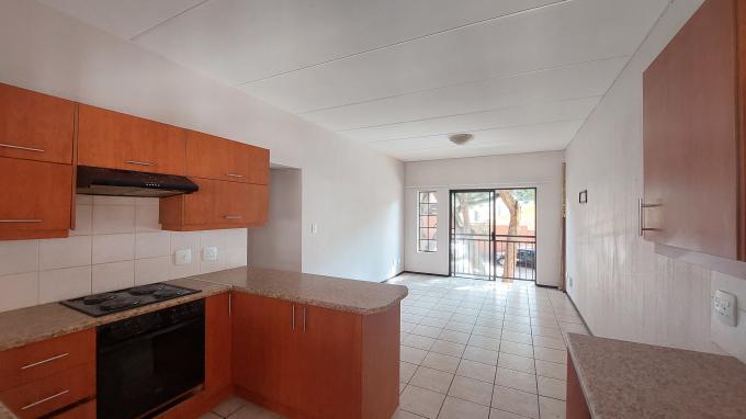 2 Bedroom Apartment for Sale For Sale in Westdene (JHB) - MR686563