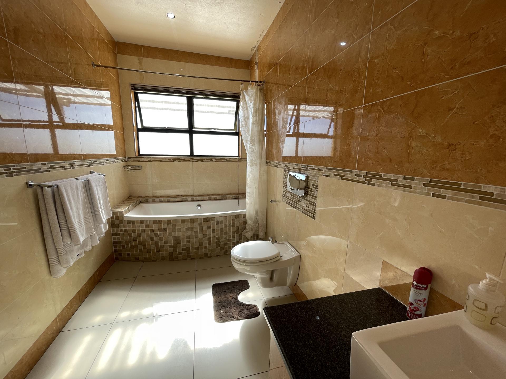  of property in Auckland Park