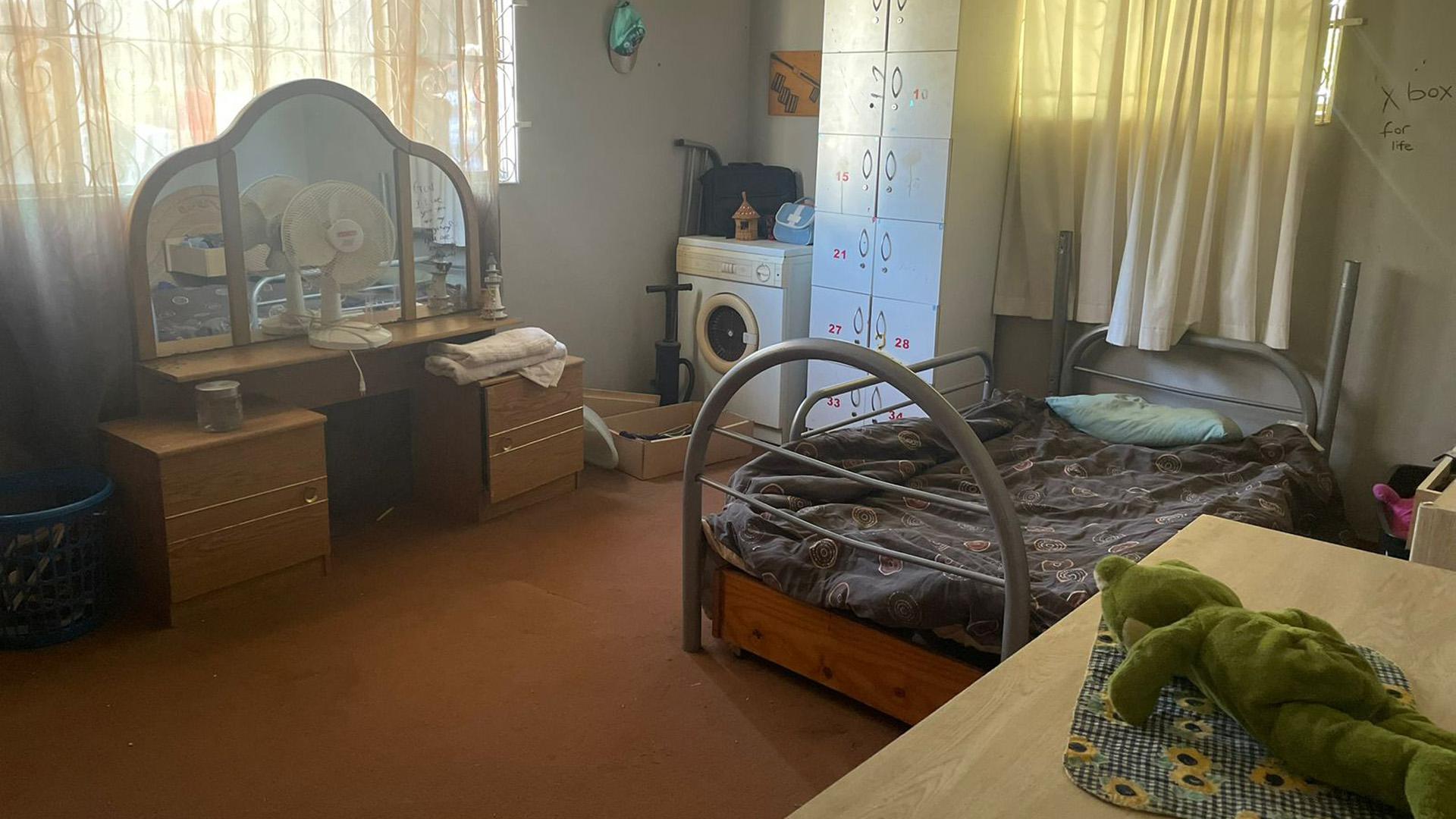 Bed Room 4 of property in Adelaide