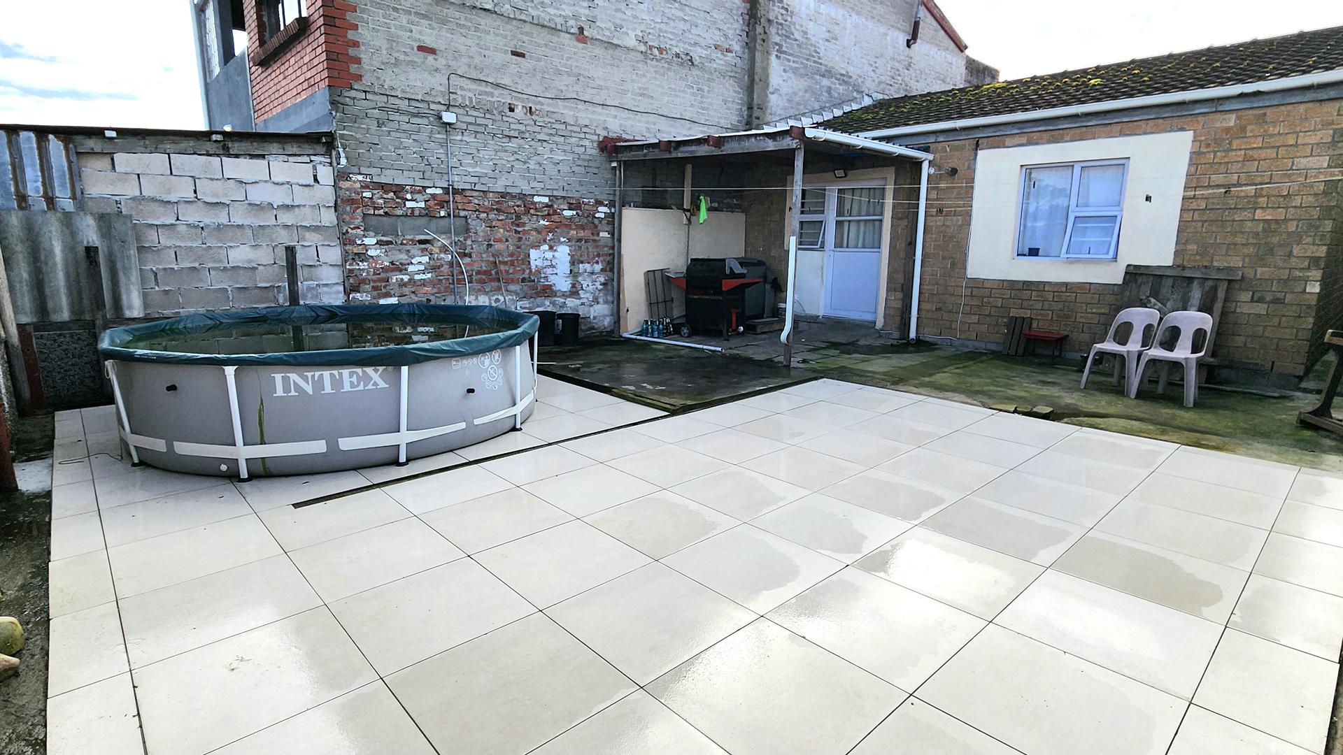 Backyard of property in Lentegeur