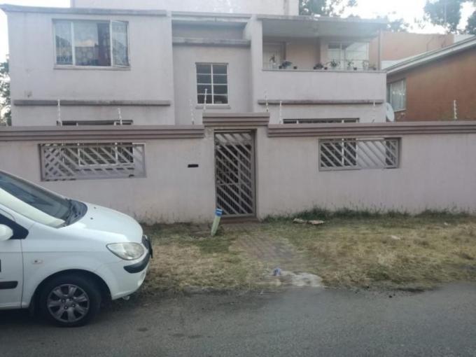 6 Bedroom Apartment for Sale For Sale in Rosettenville - MR686578