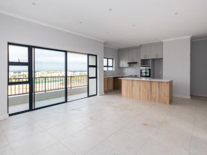3 Bedroom Apartment for Sale For Sale in The Sandown - MR686592