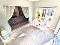  of property in Thatchfield