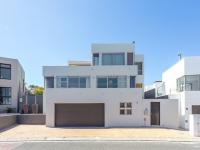  of property in Bloubergstrand