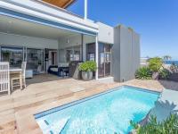  of property in Bloubergstrand