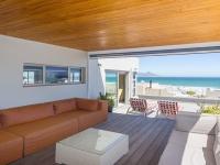  of property in Bloubergstrand